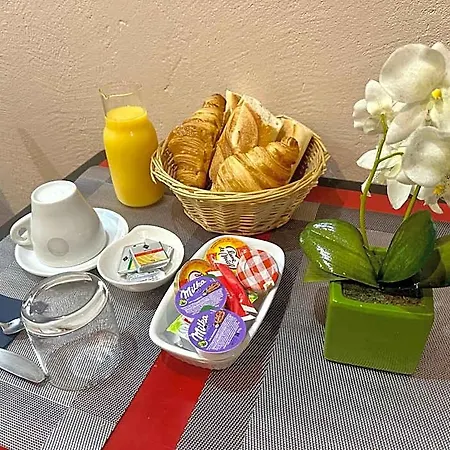 Victor Hugo Hotell Clamart